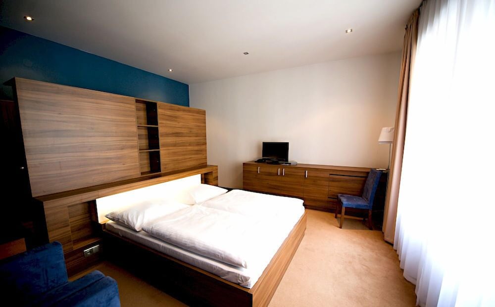 Фото Hotel & Pivovar Černý Orel