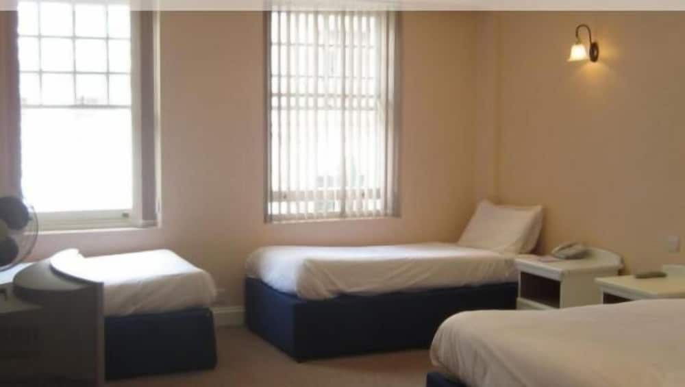 Фото Mermaid Suite Hotel