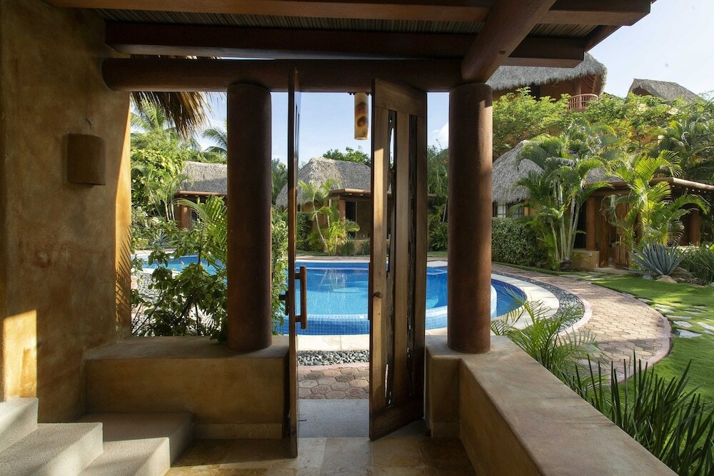 Фото The Inn at Manzanillo Bay