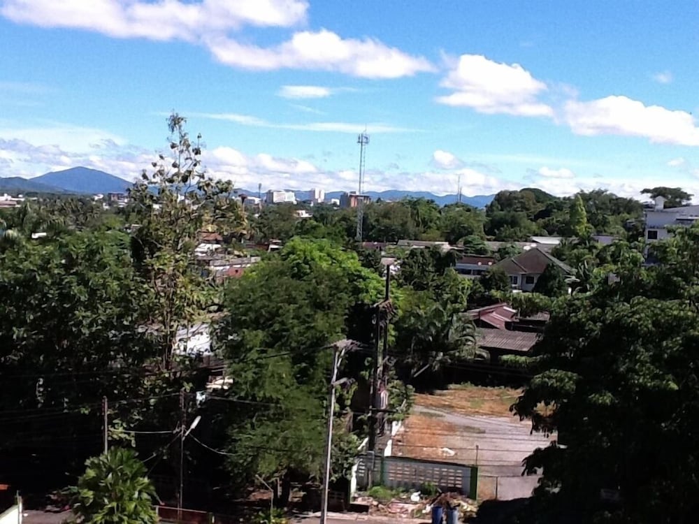 Фото S2s Queen Trang Hotel