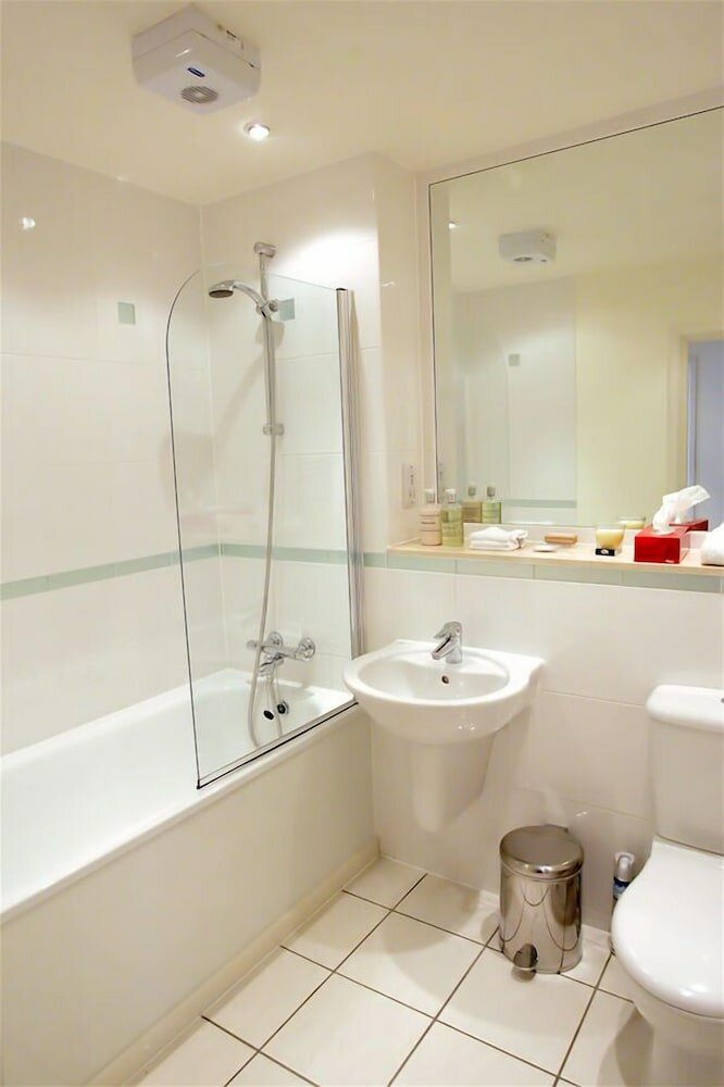Фото Chelmsford Serviced Apartments