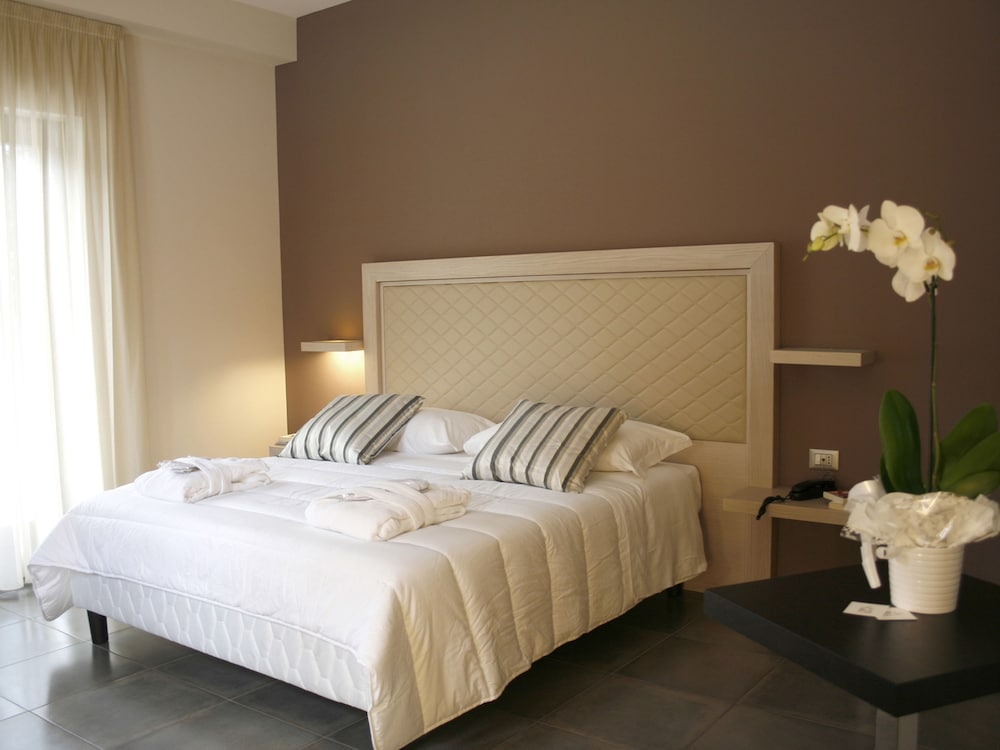 Фото Hotel Castagneto