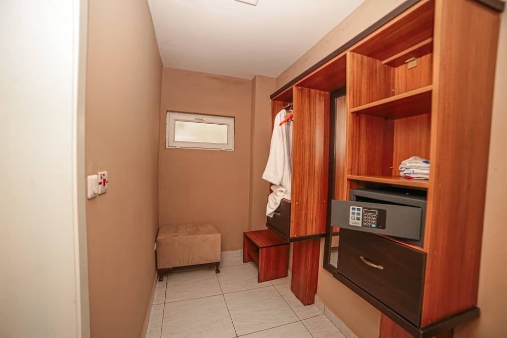 Фото Fini Hotel Bobende