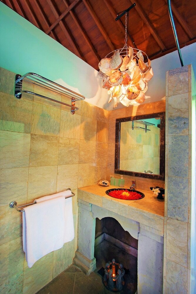 Фото The Mahogany Villa