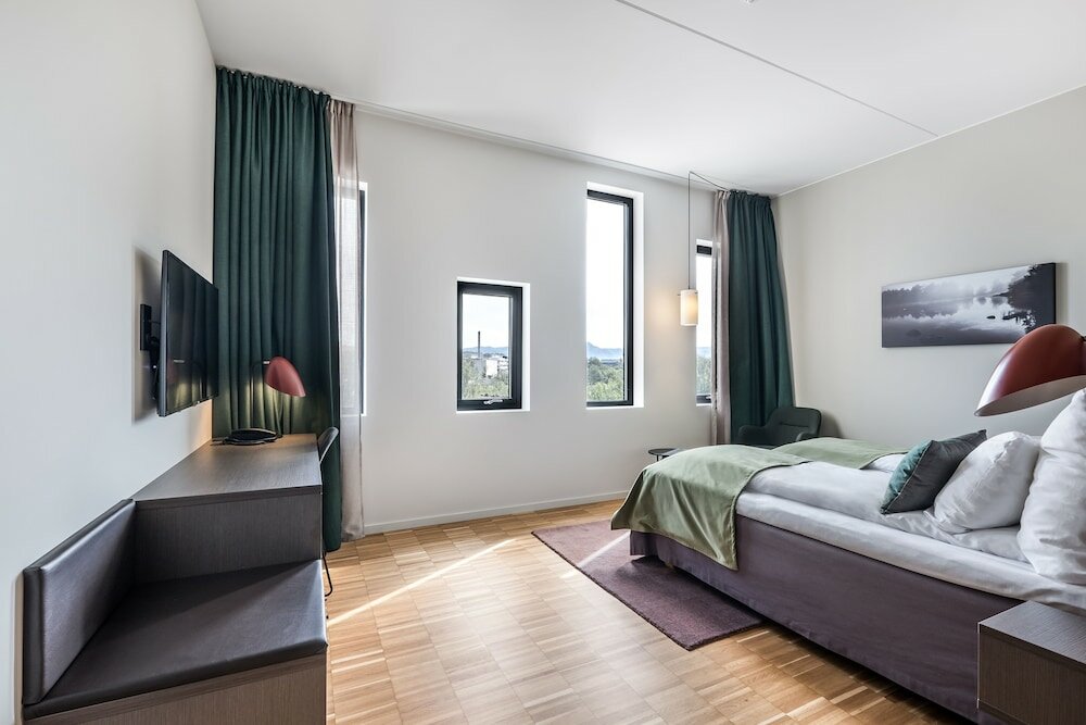 Фото Quality Hotel Pond