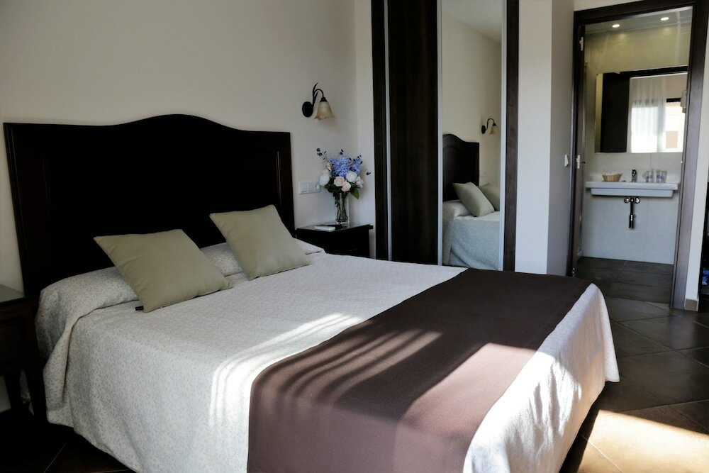 Фото Hotel Arcos de Montemar