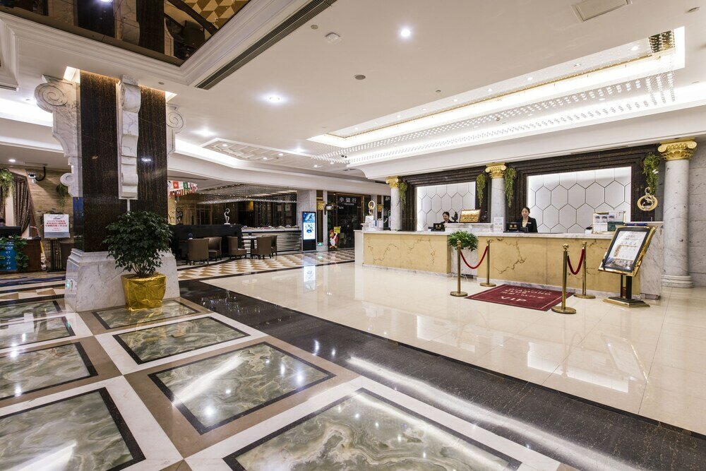 Фото Country Garden Phoenix Hotel Lechang