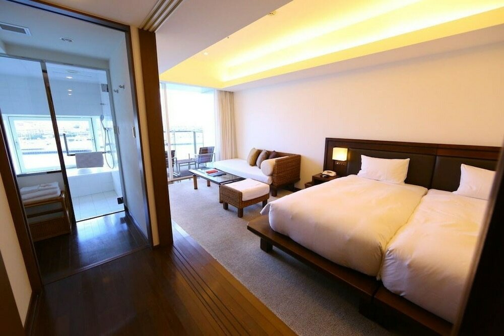 Фото Hotel Marinoa Resort Fukuoka