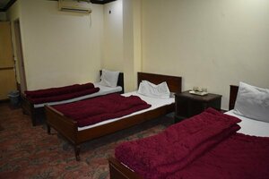 Hotel Khursheed Palace (Province of Punjab, Rawalpindi, Faizabad, Rawalpindi-Islamabad Metro Bus Service), hotel