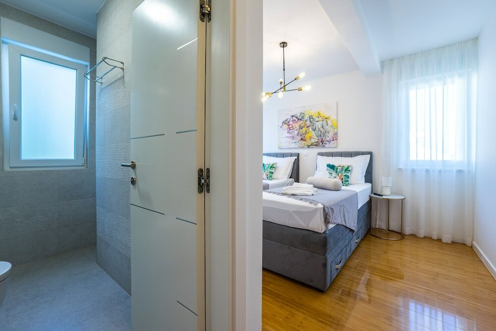 Фото Penthouse Apartment Perla with Jacuzzi