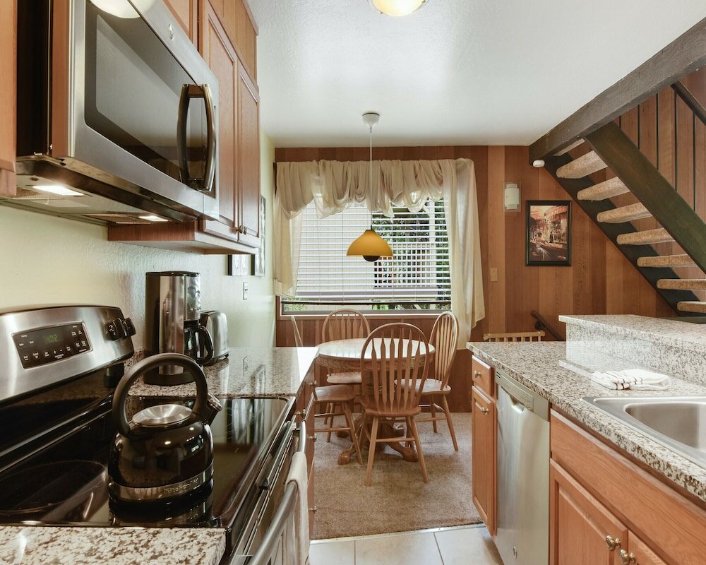 Фото Cozy Retreat at the Kingswood Village