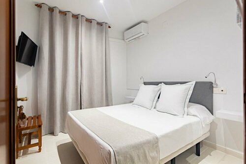 Гостиница Hostal La Costa