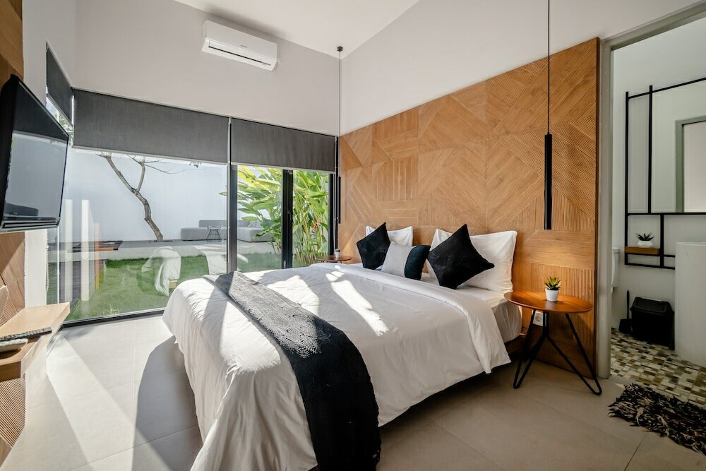 Фото Mile Stone Villa