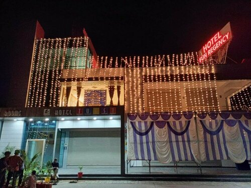 Гостиница Hotel Fun Regency в Гуджарате