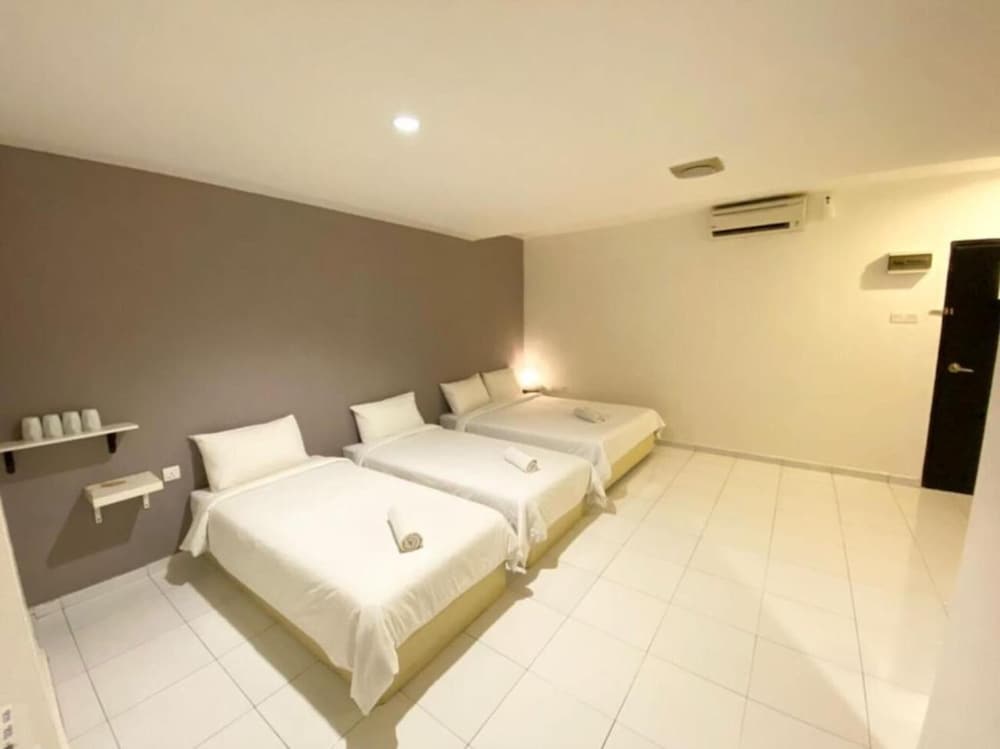 Фото One One 08 Hotel Tapah