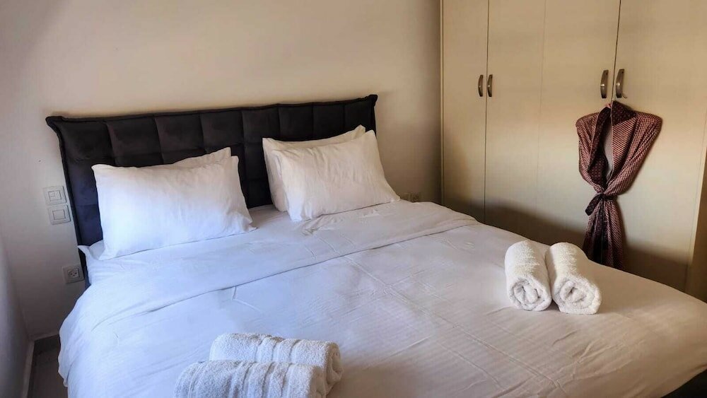 Фото Melony Apartment