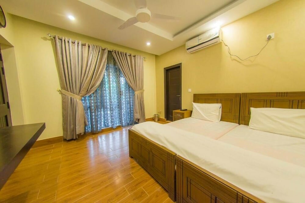 Фото Karakuram Hotel