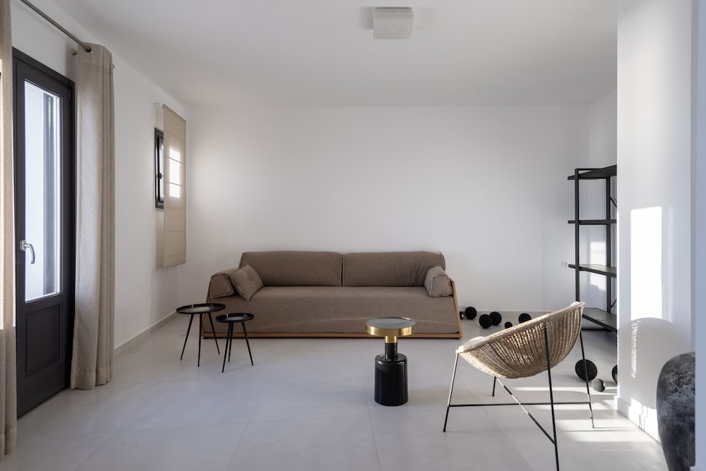 Фото La Maltese Villas Santorini