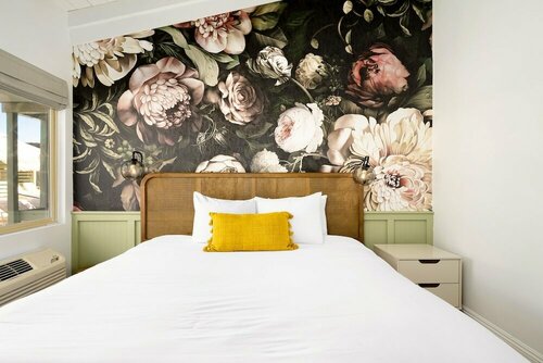 Гостиница Fleur Noire Hotel в Палм-Спрингс
