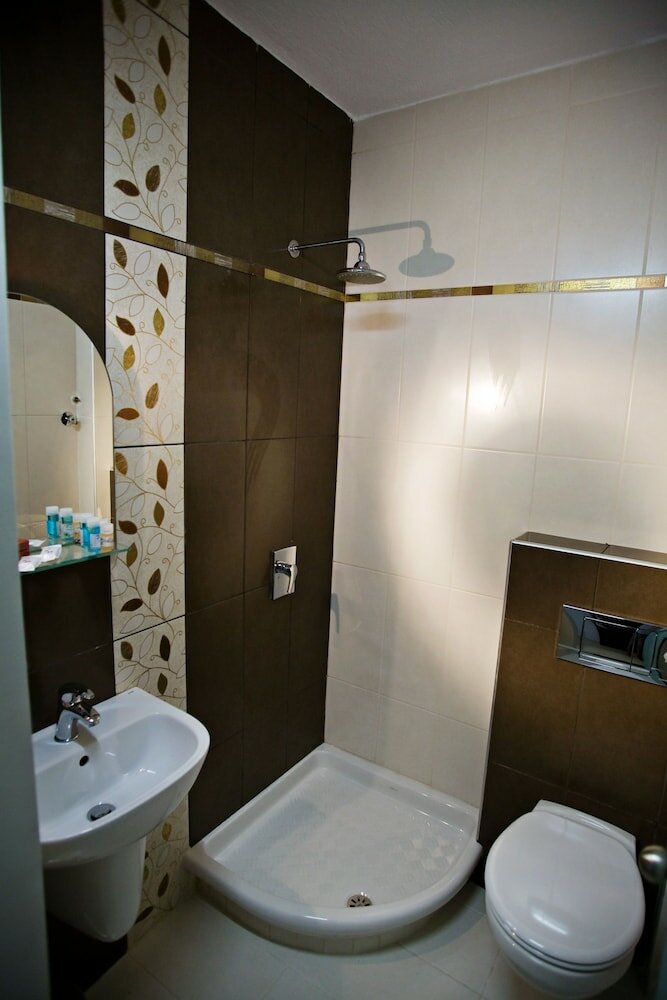 Фото Rg Status Hotel