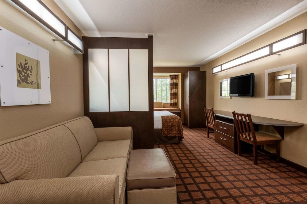 Фото Microtel Inn & Suites by Wyndham Columbia/At Fort Jackson