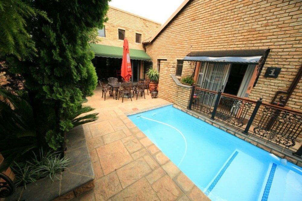 Фото Le Cozmo Guest House