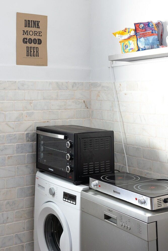 Фото Artistic Downtown Vibe Apt in Florentin