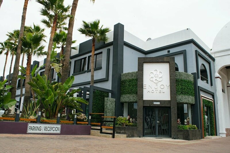 Гостиница Hotel Enjoy в Росарито