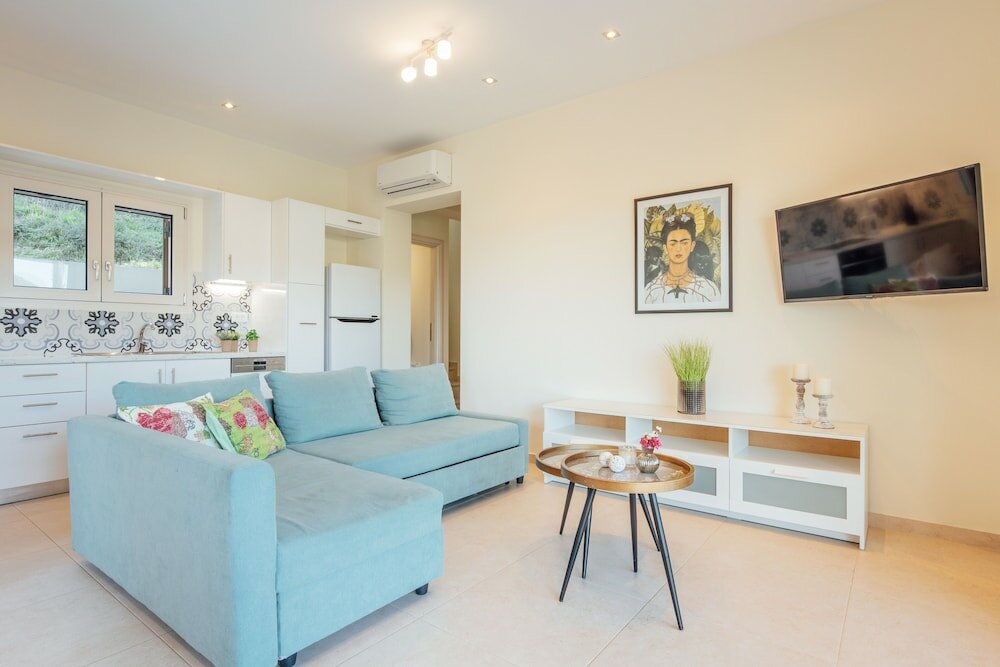 Фото Villa Breeze & Villa Coco by Konnect Avlaki Beach