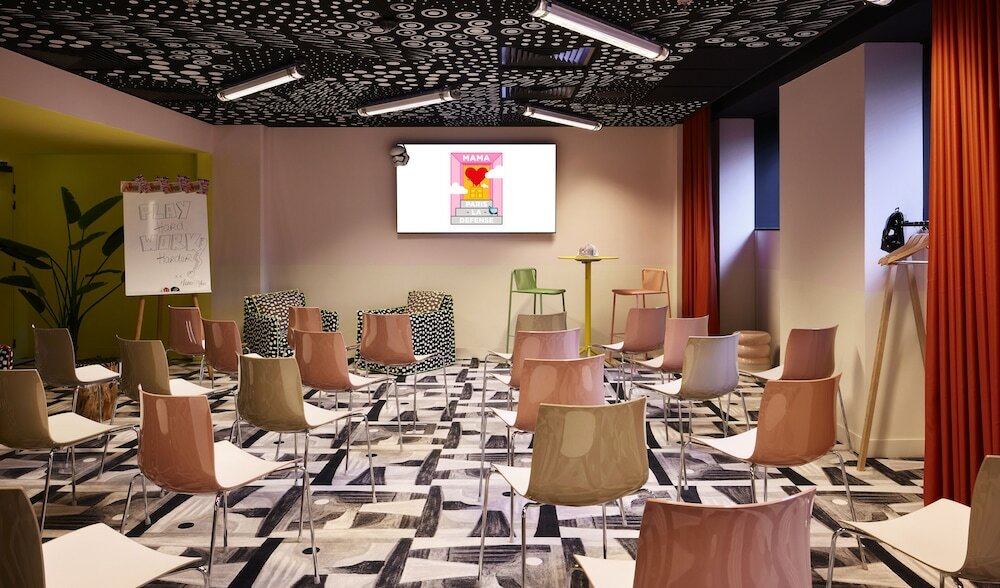Фото Mama Shelter Paris La Défense