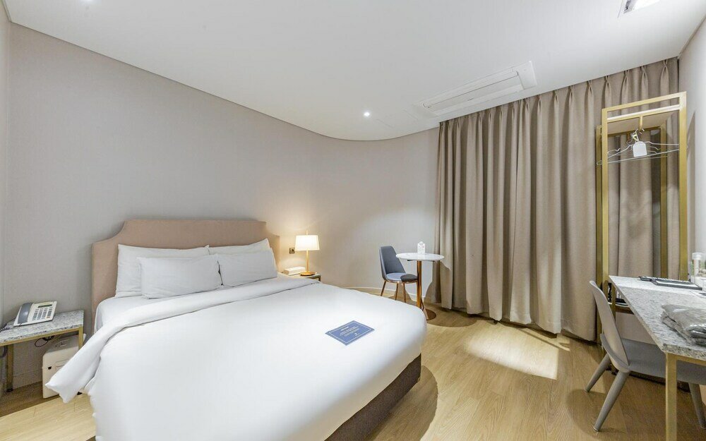 Фото Daejeon Yuseong Bergen Hotel