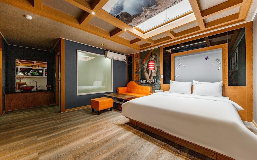 Фото Geochang M Self Check-in Motel