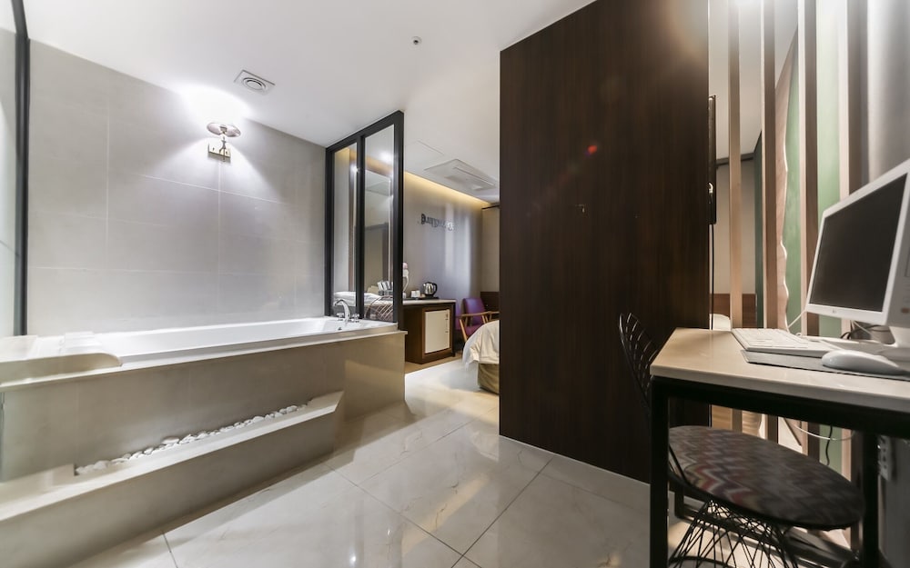 Фото Changwon Sangnam-dong U