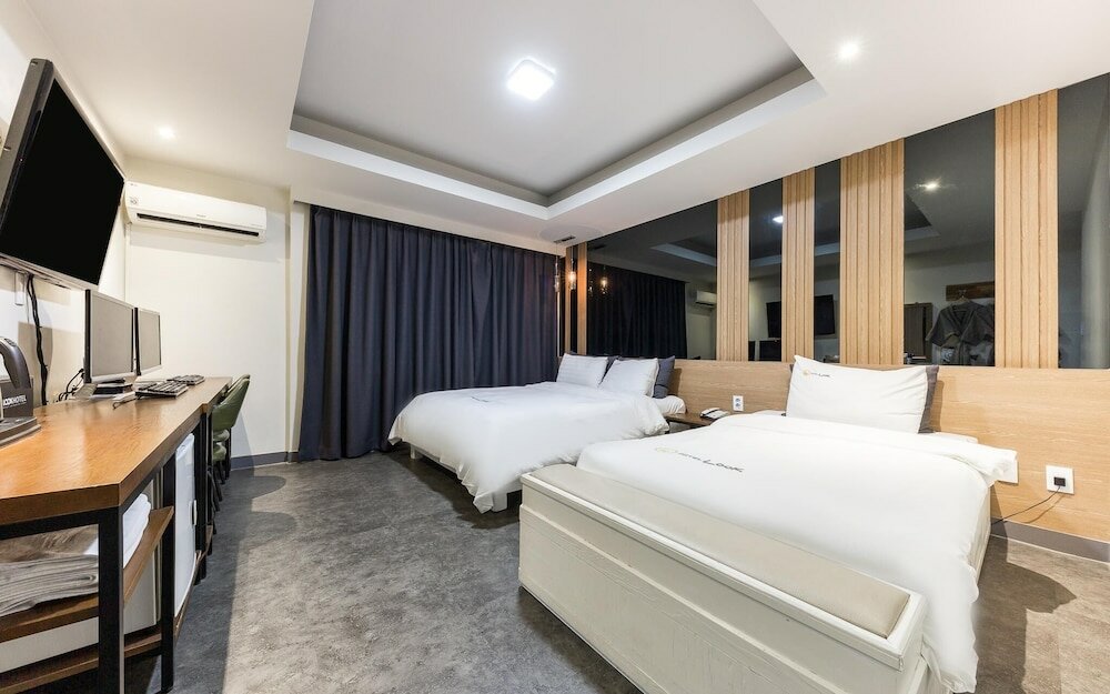 Фото Daejeon Look