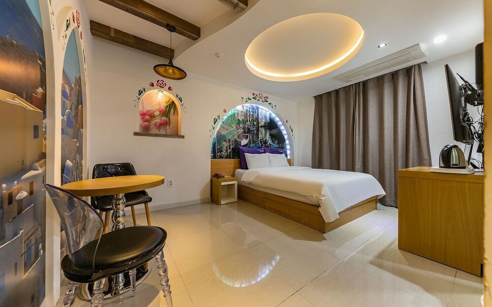 Фото Daejeon Munchang Hotel Some