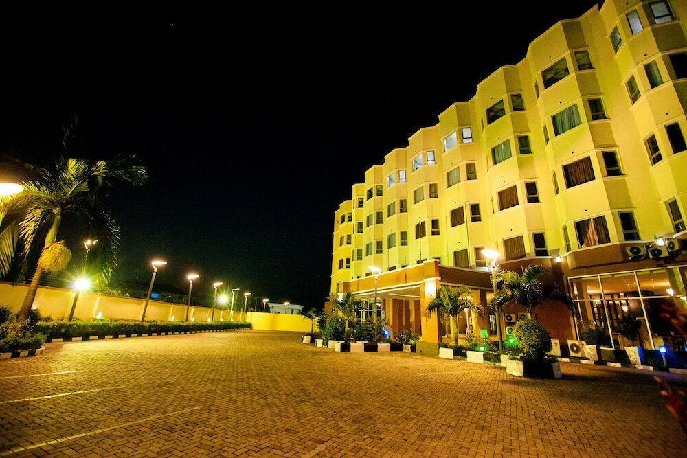 Фото отеля 1