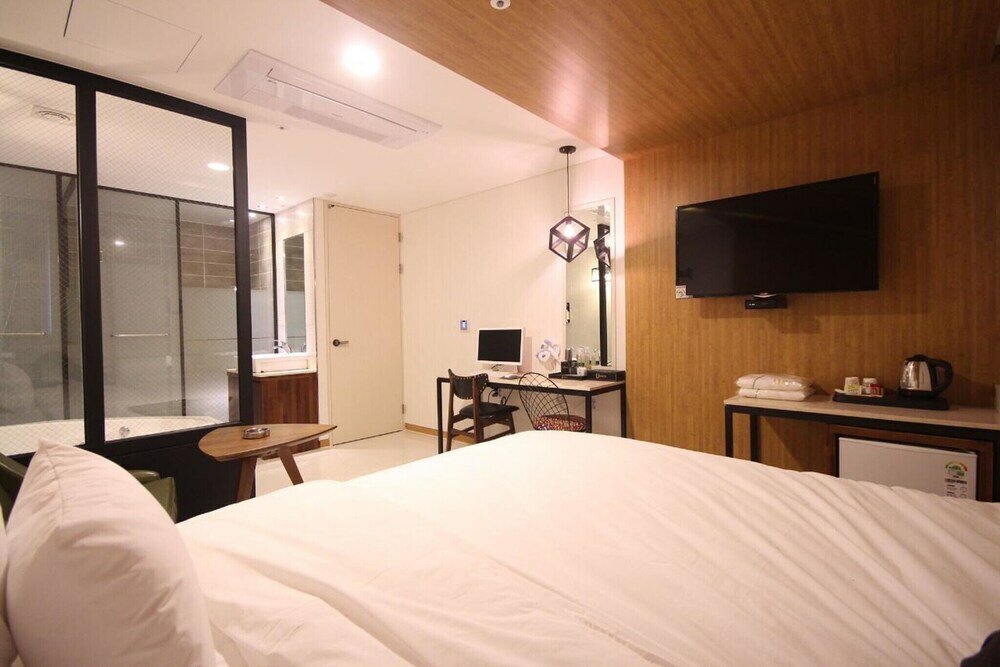 Фото Changwon Sangnam-dong U