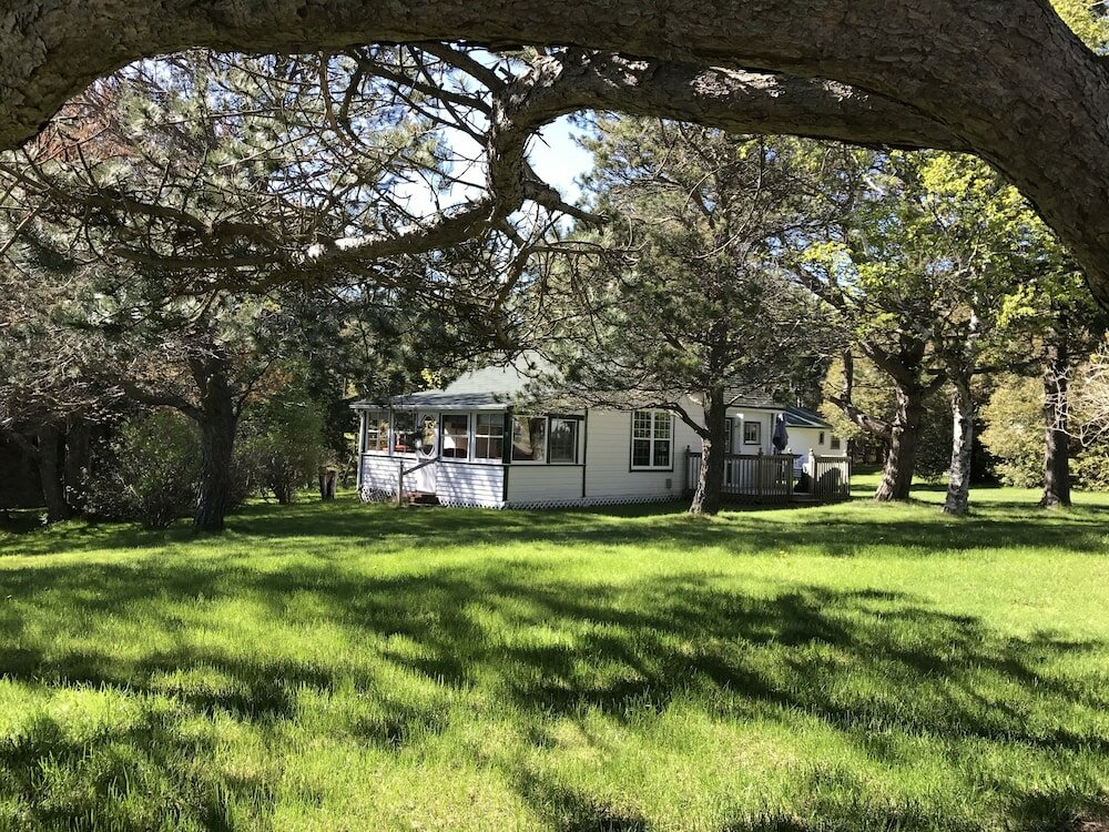 Фото By The Bay Cottages
