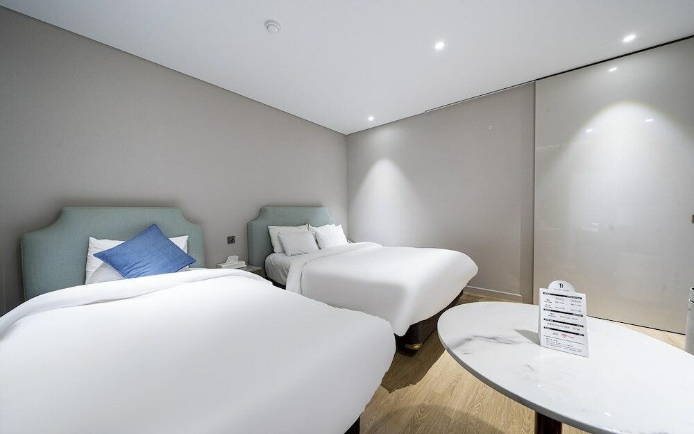 Фото Daejeon Yuseong Bergen Hotel