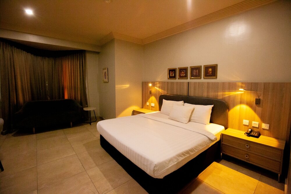 Фото The Sojourner by Genesis