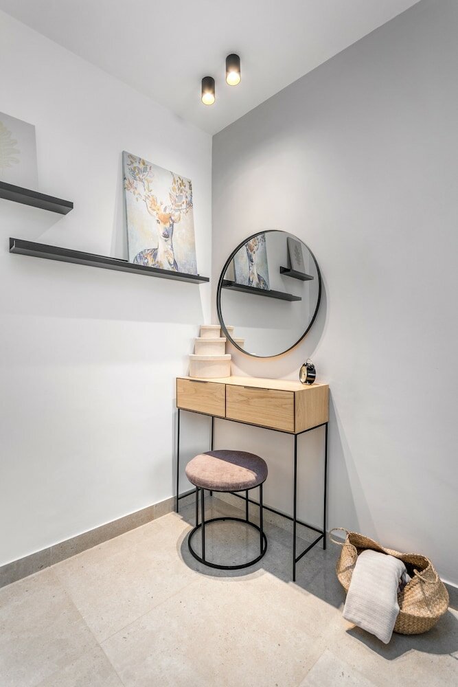 Фото Stunning One bdr big Balcony