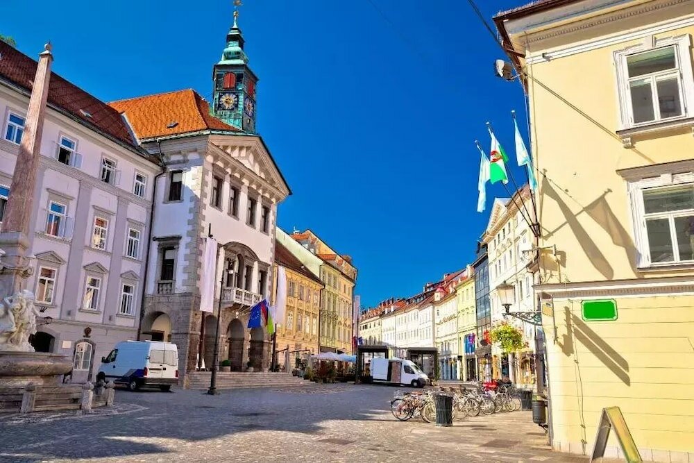 Фото Zlata Ladjica Boutique Hotel