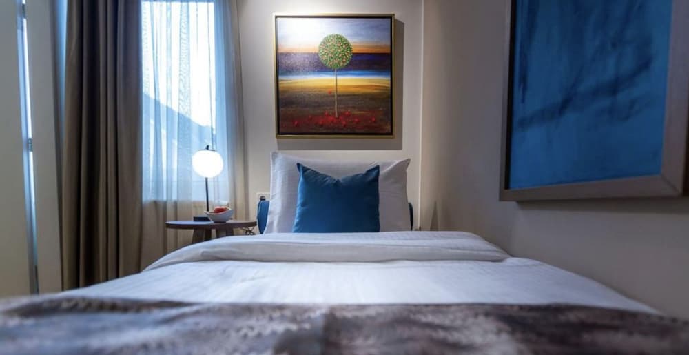 Фото Delphi Hotel & Restaurant