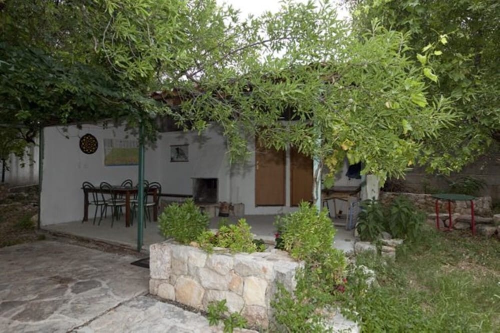 Фото Durda1 - 50 m From Beach - B2