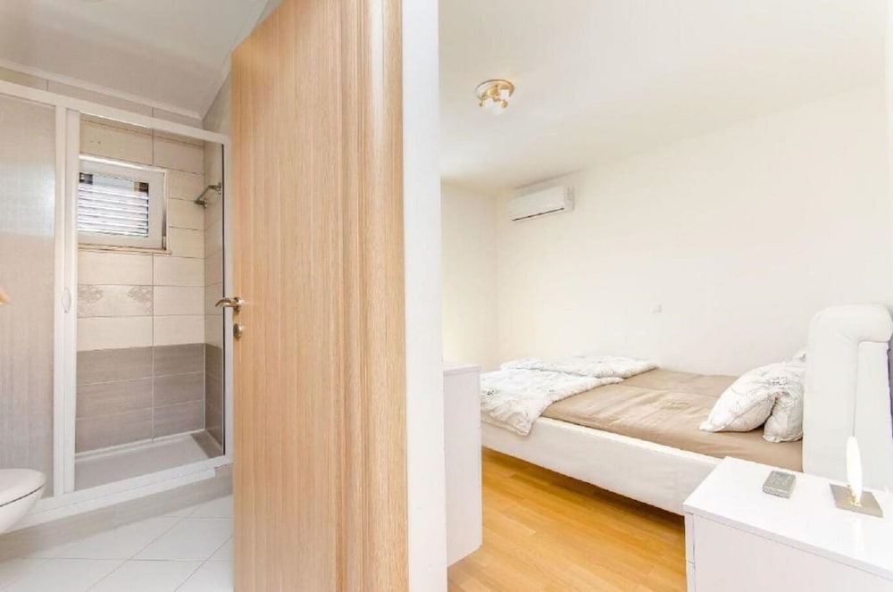 Фото Star - With Swimming Pool - A5