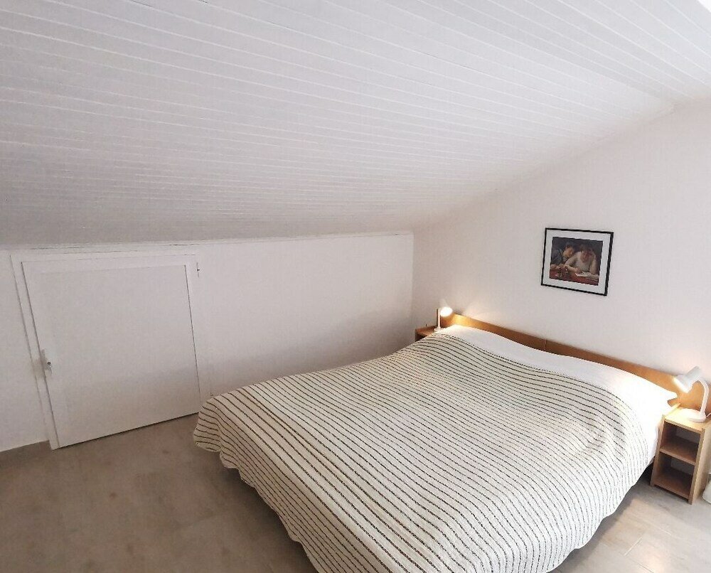 Фото Mate - Free Parking - A4