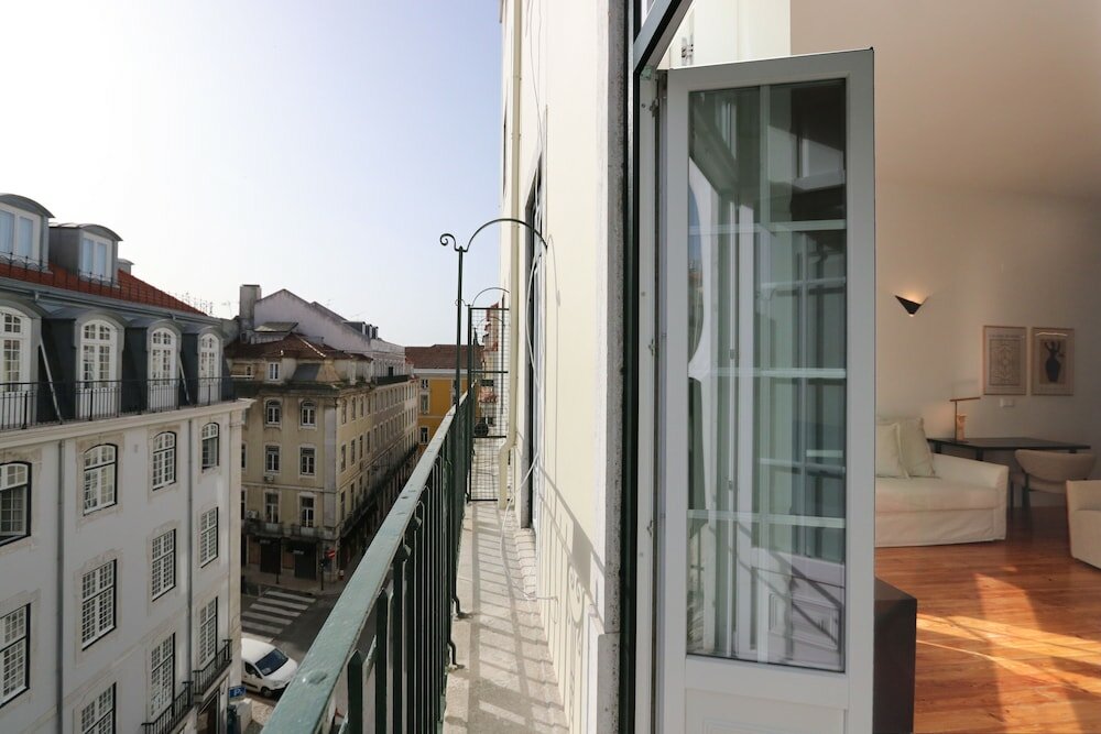 Фото Olivier Premium Apartments - Downtown