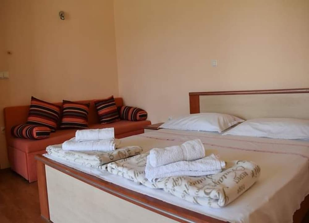 Фото Mir - Close to Beach - Sa3