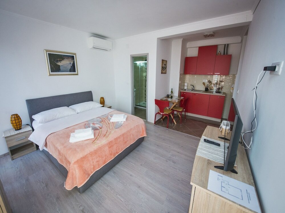 Фото Mar - With View - Sa3-red