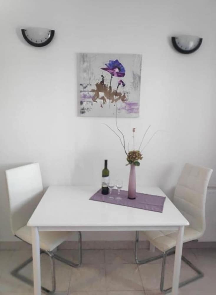 Фото Jadranka - Free Parking and Grill - A1-purple